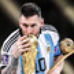 Messi lifts the World Cup in Qatar